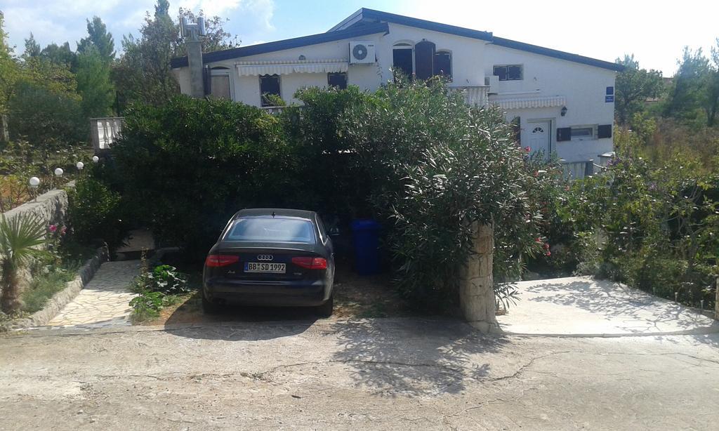 Apartmani Marija Starigrad Paklenica Ngoại thất bức ảnh