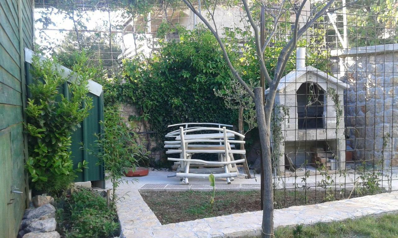 Apartmani Marija Starigrad Paklenica Ngoại thất bức ảnh