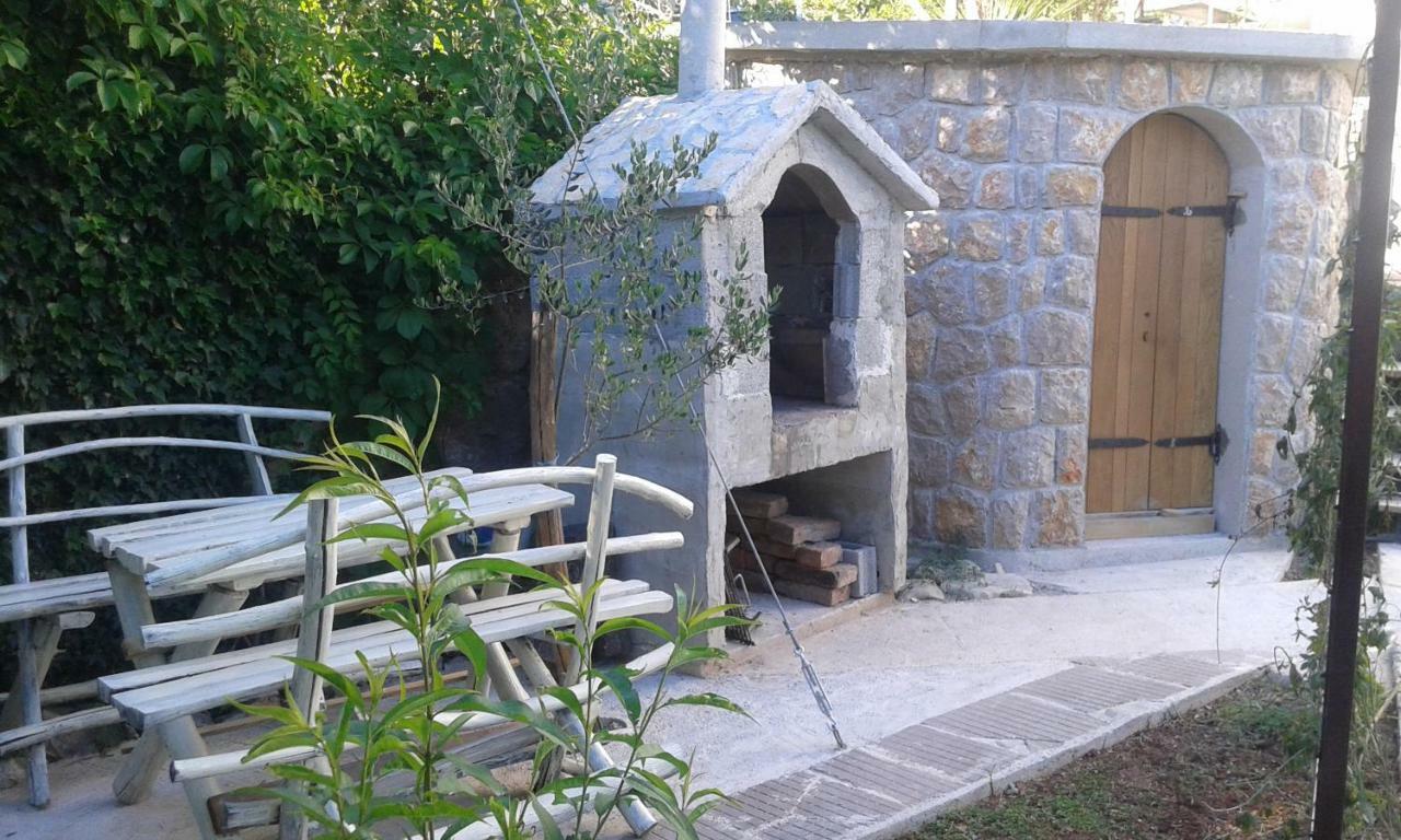 Apartmani Marija Starigrad Paklenica Ngoại thất bức ảnh