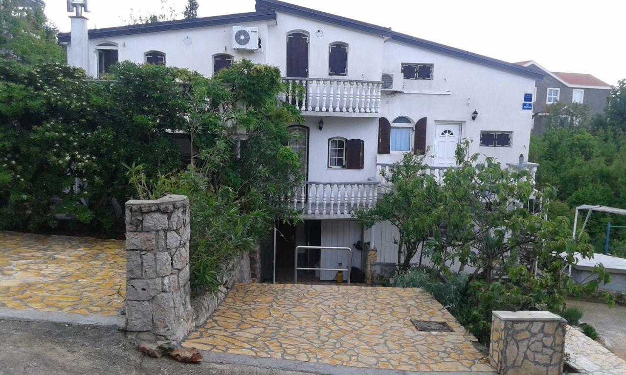 Apartmani Marija Starigrad Paklenica Ngoại thất bức ảnh