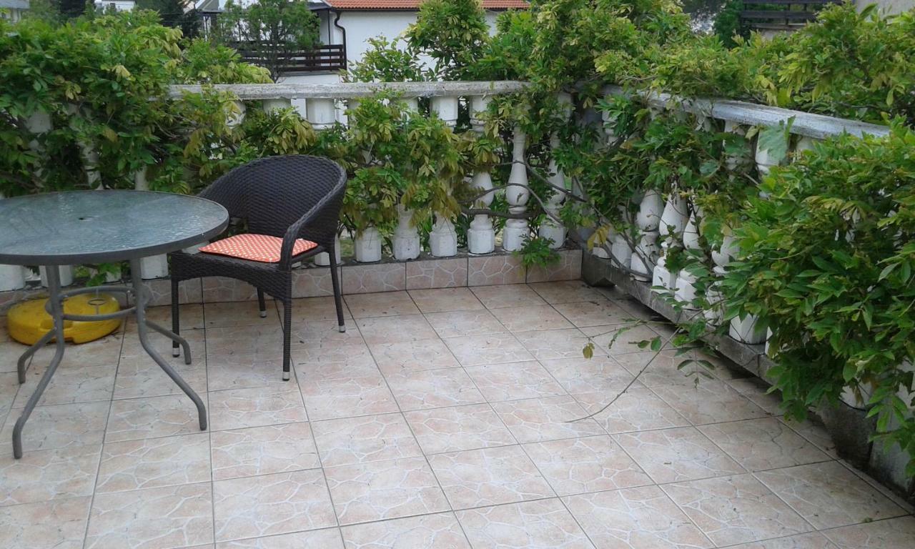 Apartmani Marija Starigrad Paklenica Ngoại thất bức ảnh