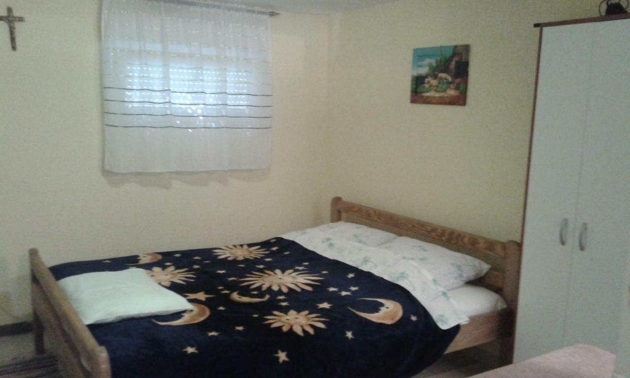 Apartmani Marija Starigrad Paklenica Ngoại thất bức ảnh