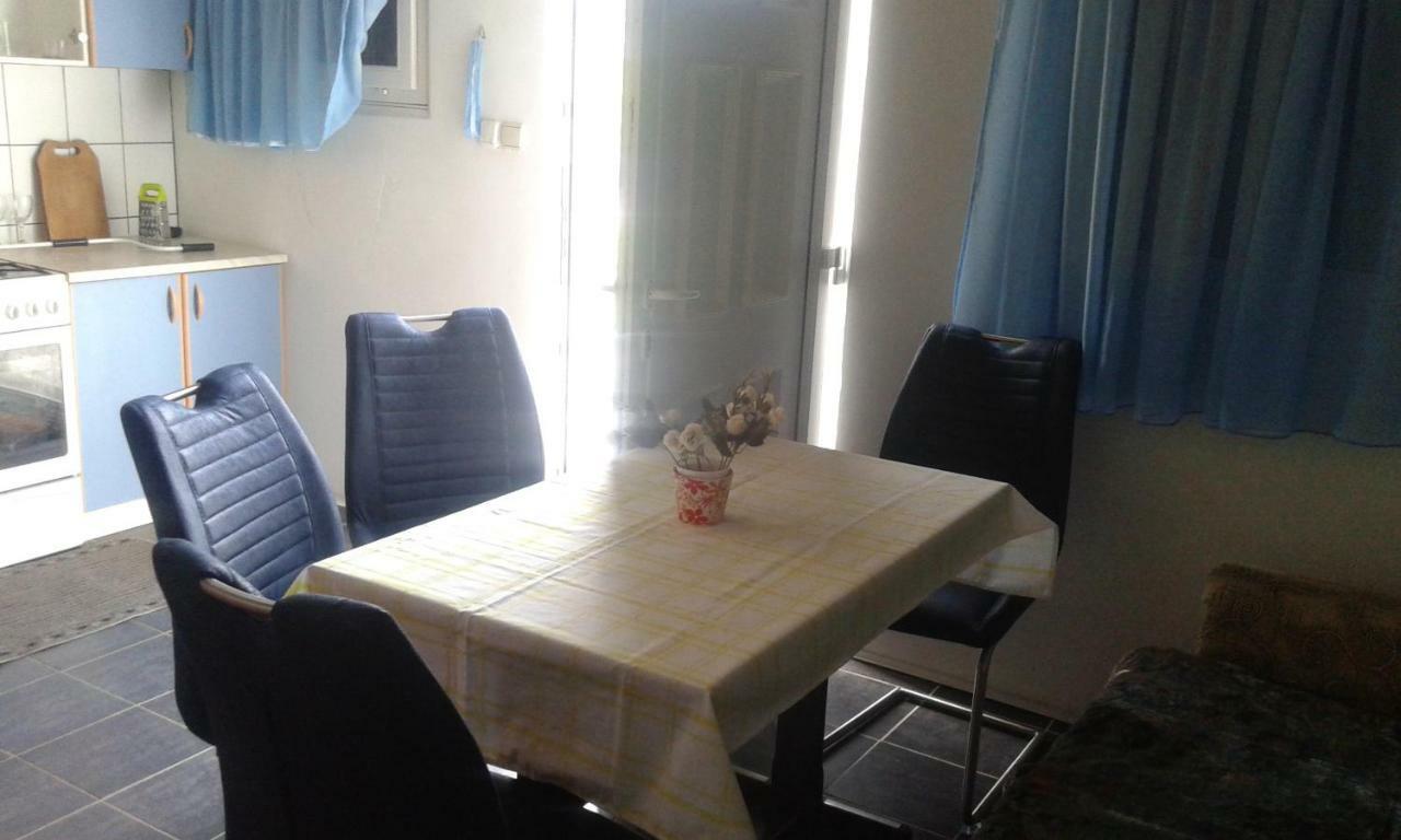 Apartmani Marija Starigrad Paklenica Ngoại thất bức ảnh